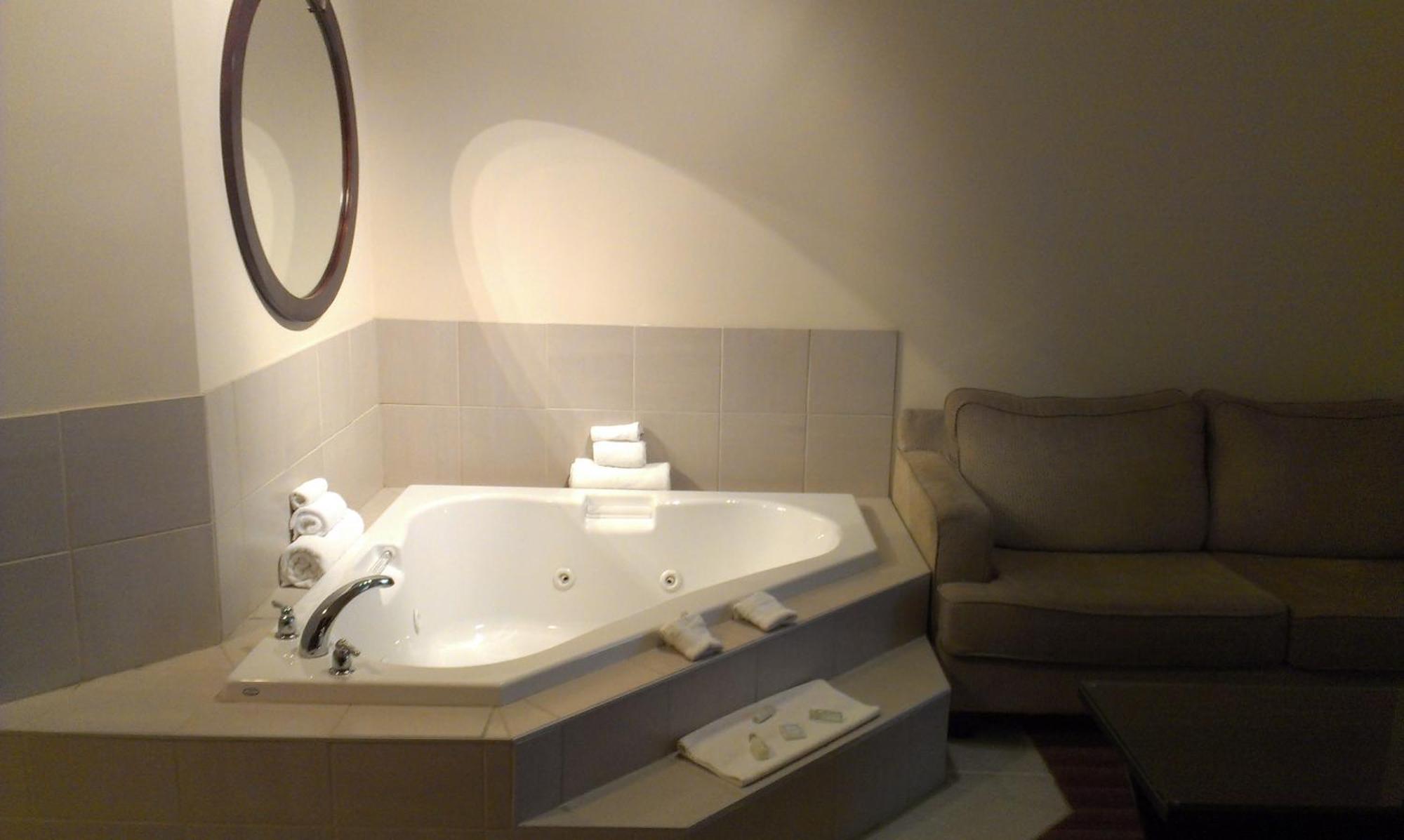 Sigma Inn & Suites Hudson'S Hope Hudson Hope المظهر الخارجي الصورة