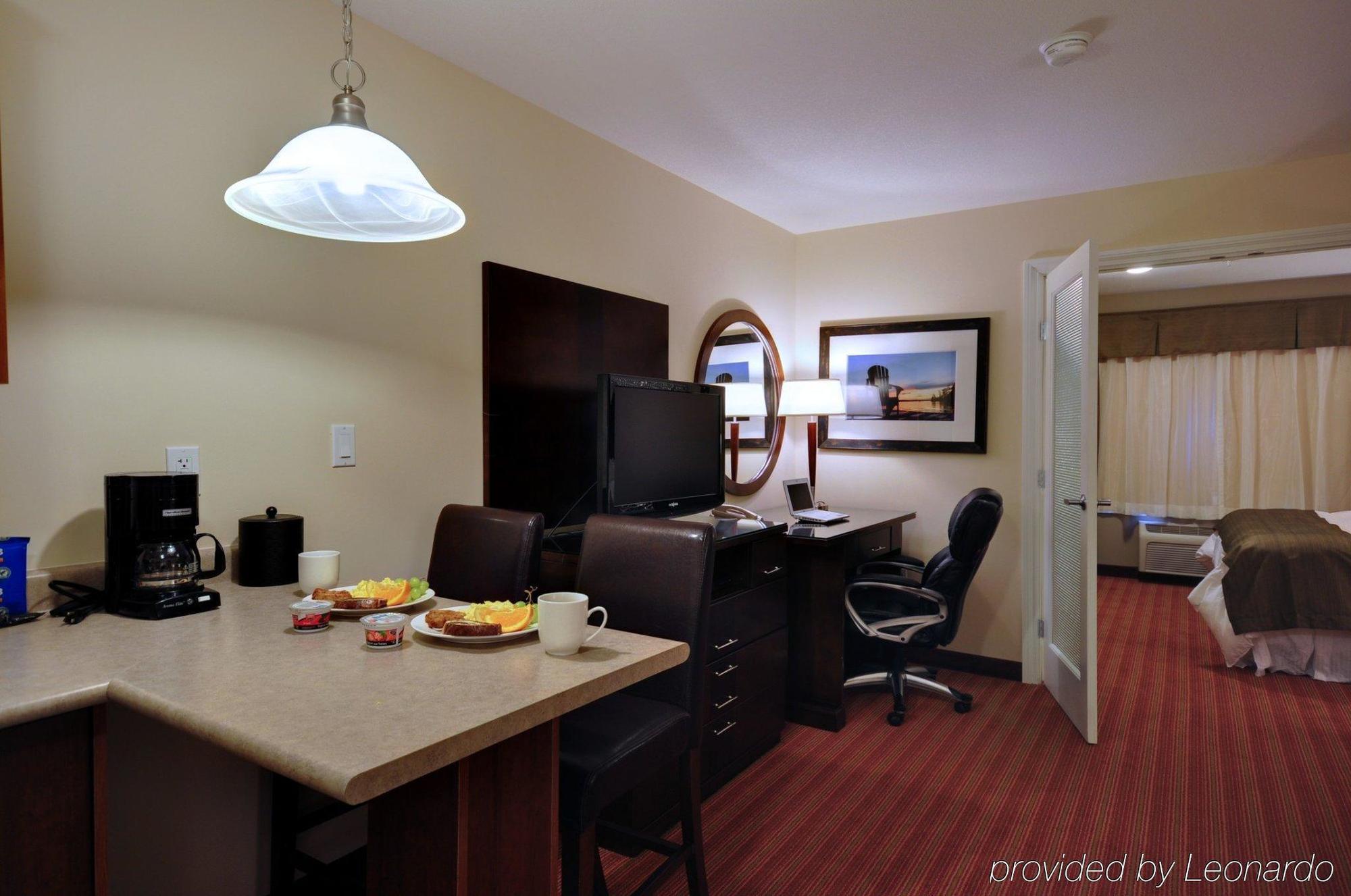 Sigma Inn & Suites Hudson'S Hope Hudson Hope الغرفة الصورة