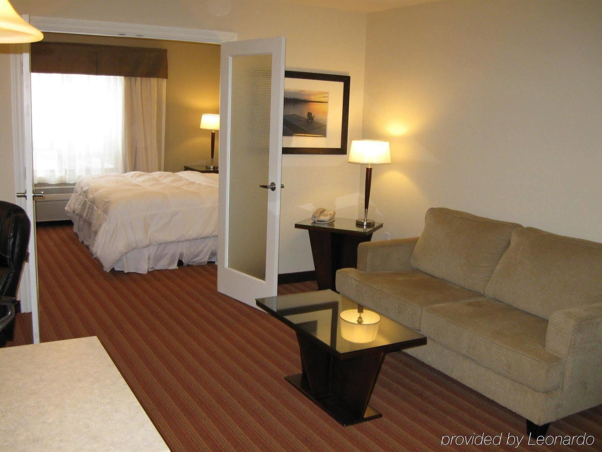 Sigma Inn & Suites Hudson'S Hope Hudson Hope الغرفة الصورة